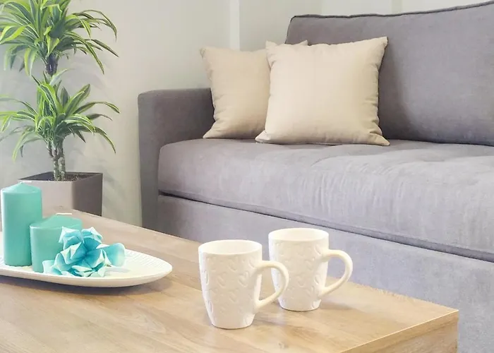 Sea Side View Steps From The & *