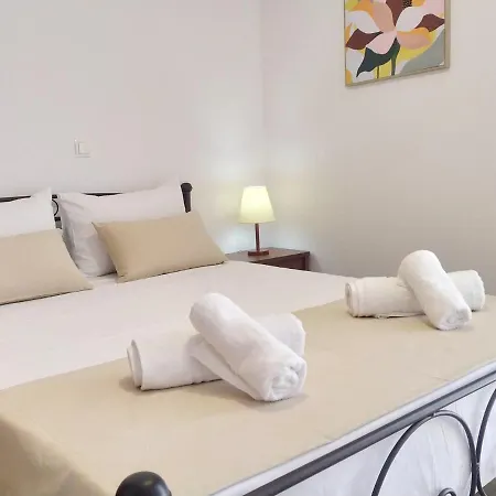 Sea Side View Steps From The & 公寓