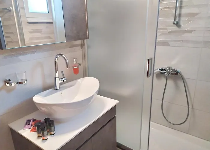 アパート Sea Side View Steps From The & *