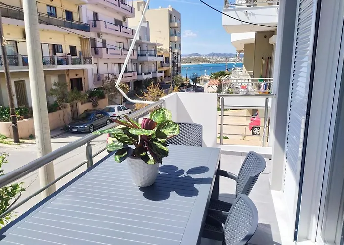 Sea Side View Steps From The & * ハニア