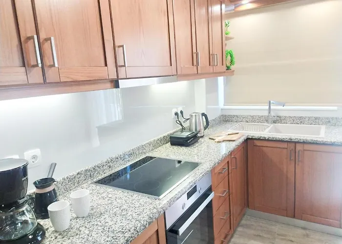 Sea Side View Steps From The & アパート